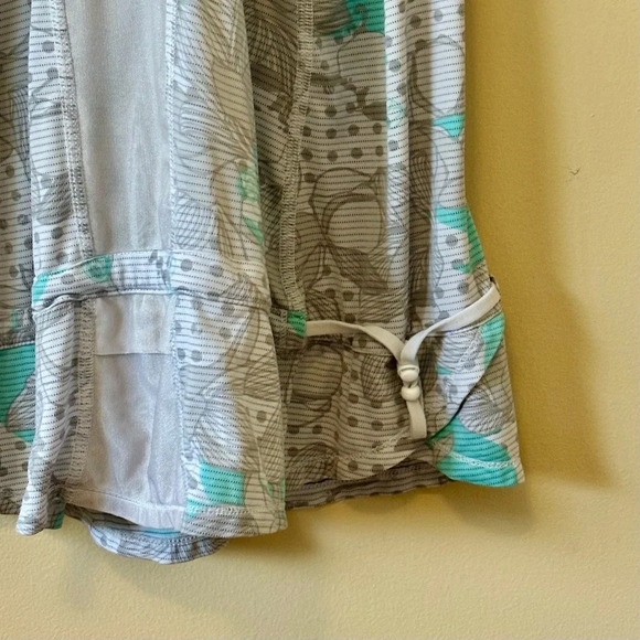 Lululemon| $15| Vintage Racerback Lagoon Checkmate Drawstring Tunic Tank Sz 6 - Picture 6 of 8